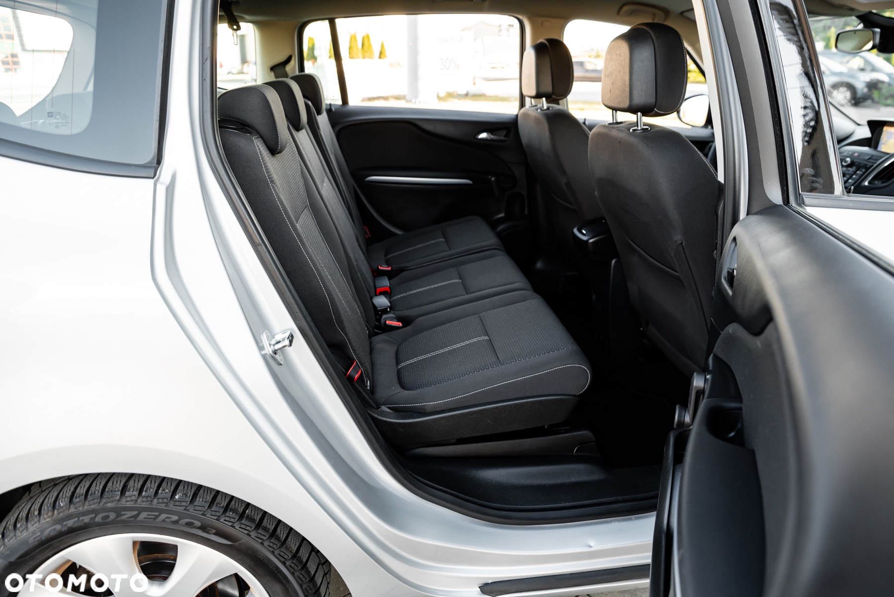 Opel Zafira Tourer 1.4 Turbo Business Edition - 28