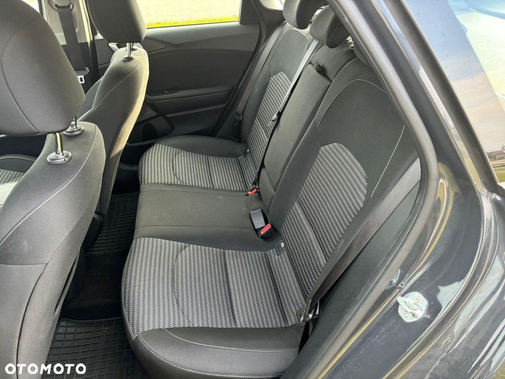 Kia Ceed 1.5 T-GDI M - 10