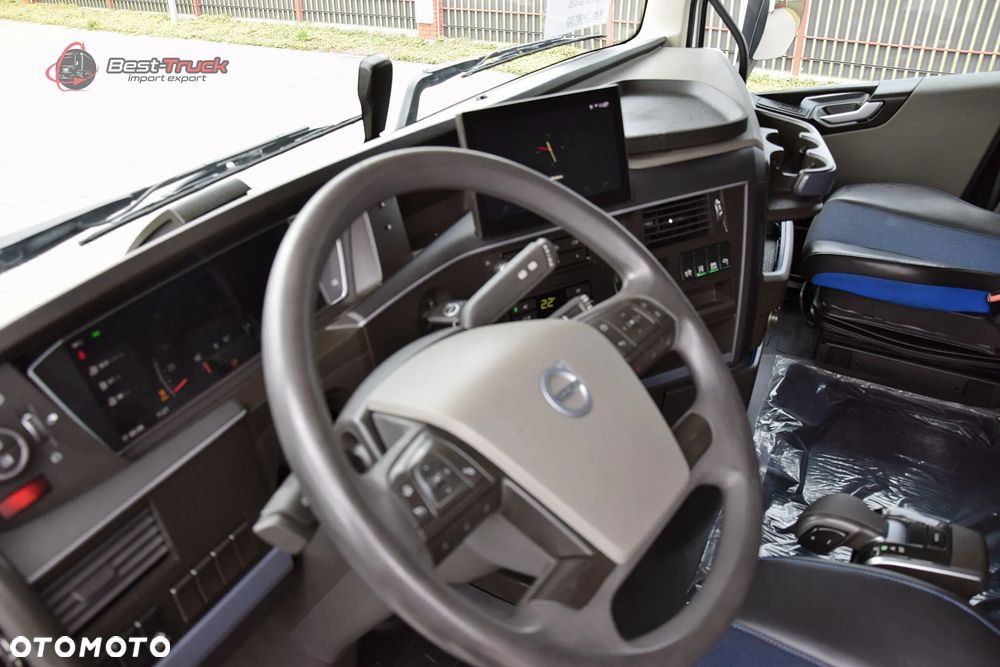 Volvo FH500 || GLOB XXL ||  I-PARK COOL || VIRTUAL COCPIT ||  LEWAREK PRZY SIEDZENIU   || ZBIORNIKI 1175 L || STAN . BDB || - 31