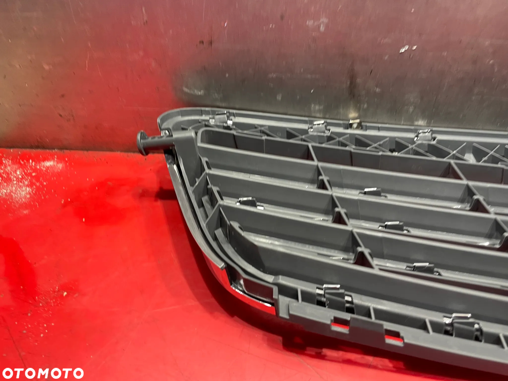 GRILL ATRAPA CHŁODNICY MERCEDES PZEDLIFT W204 - 9