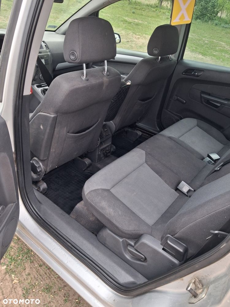 Opel Zafira - 7
