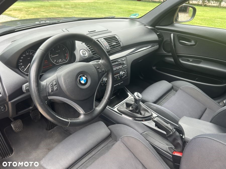 BMW Seria 1 118d DPF Edition Sport - 14