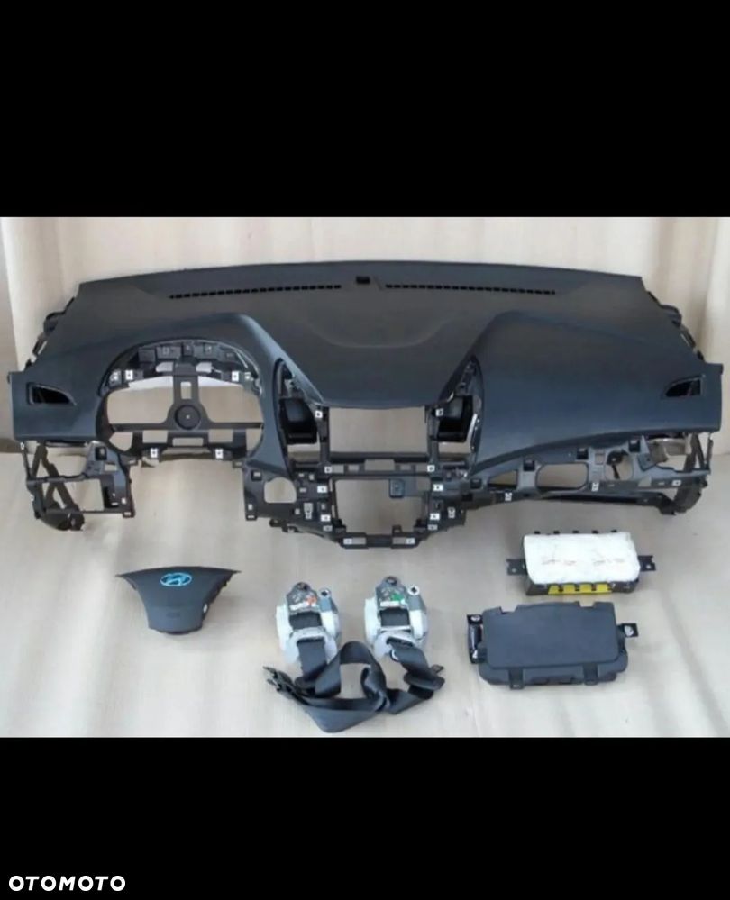 Hyundai i20  Deska Konsola Kokpit Airbag Pasy Zestaw - 1