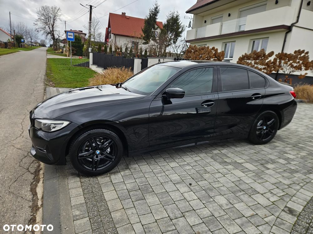 BMW Seria 3 318d Edition M Sport Shadow - 1