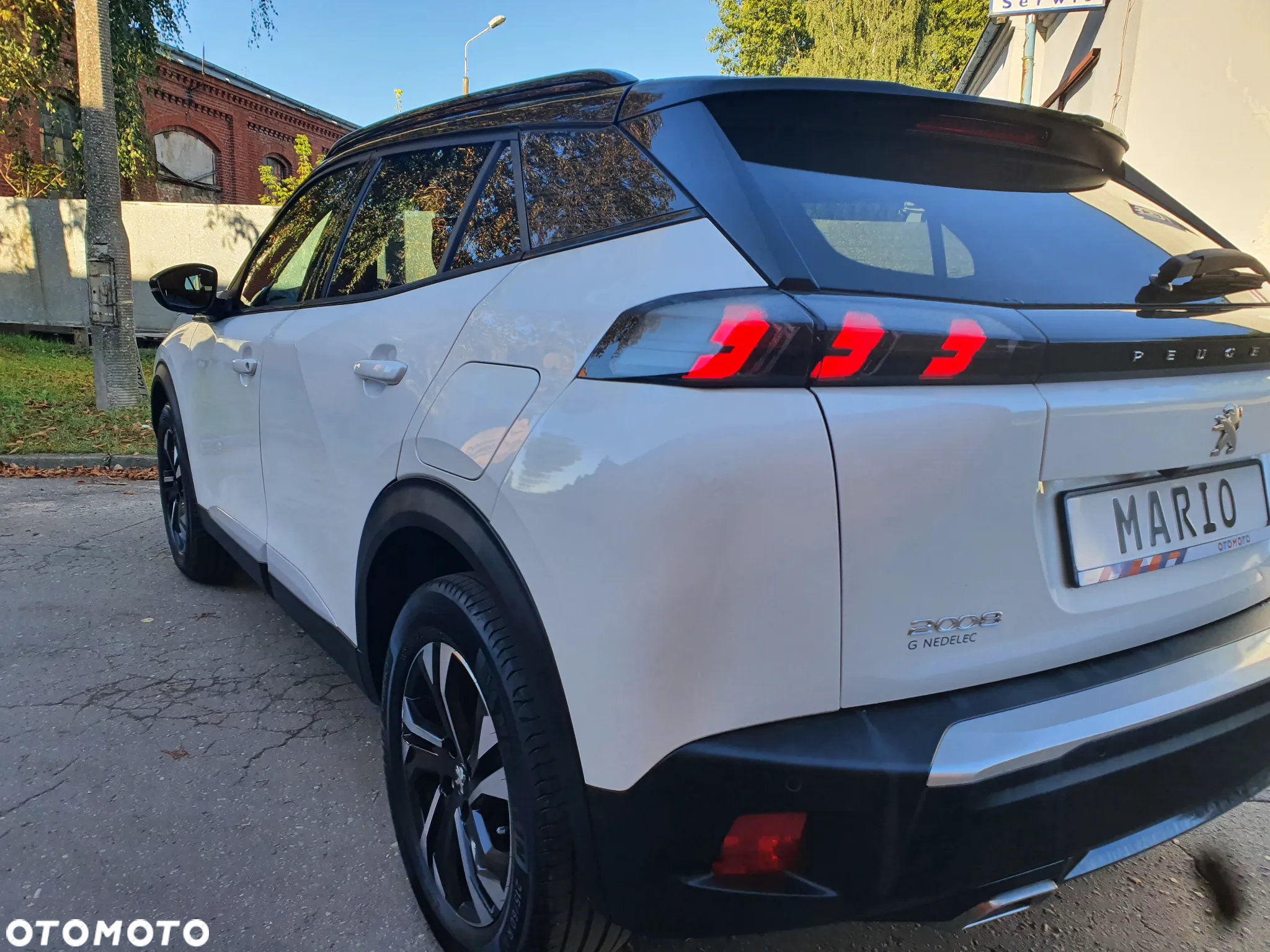 Peugeot 2008 1.2 PureTech GT Line S&S - 6