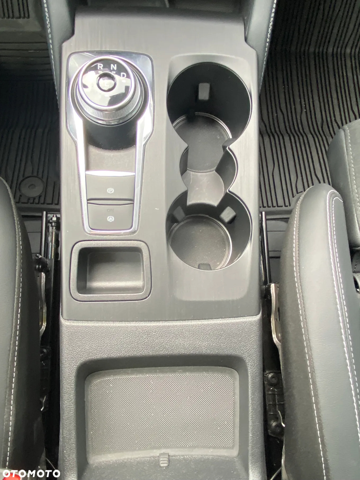 Ford Kuga 2.5 FHEV FWD Active X eCVT - 17
