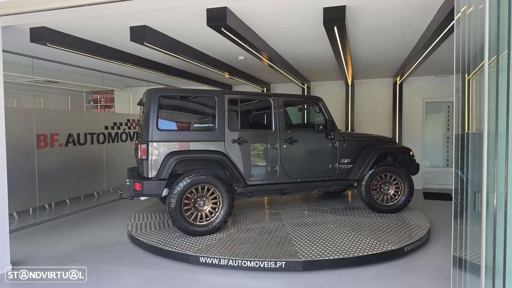 Jeep Wrangler Unlimited 2.8 CRD Sahara AT - 9