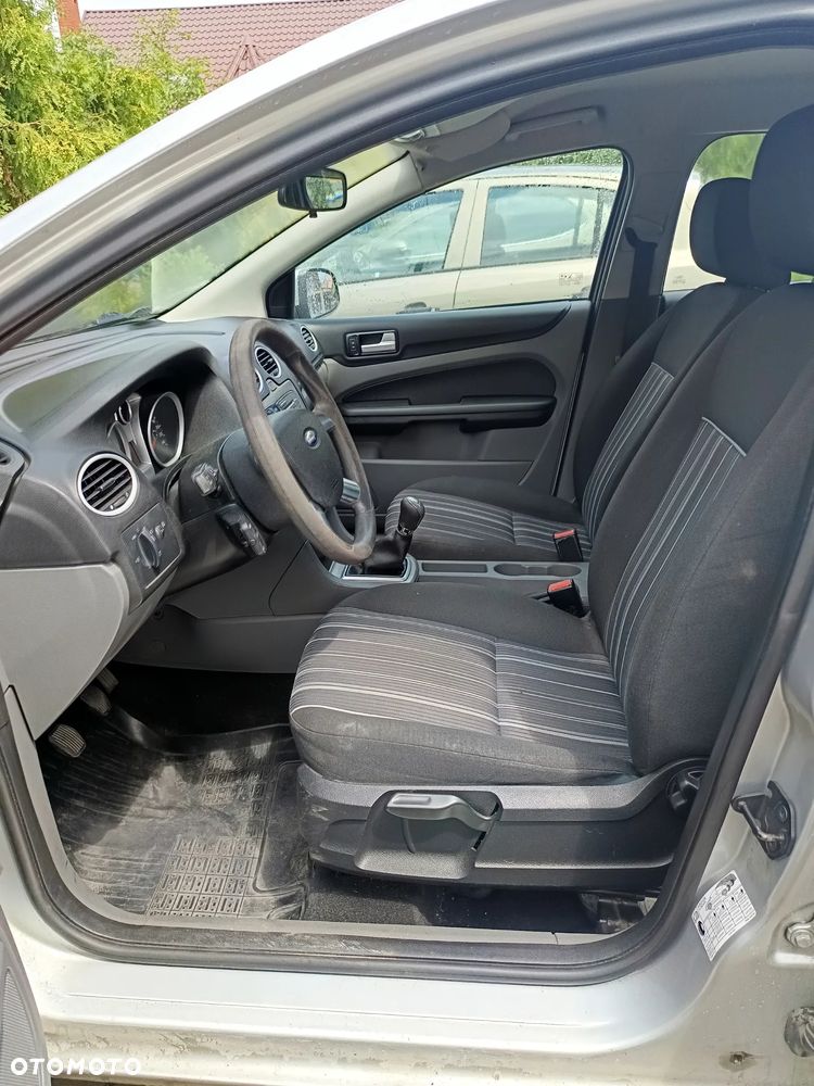 Ford Focus 1.6 TDCi Silver X - 11