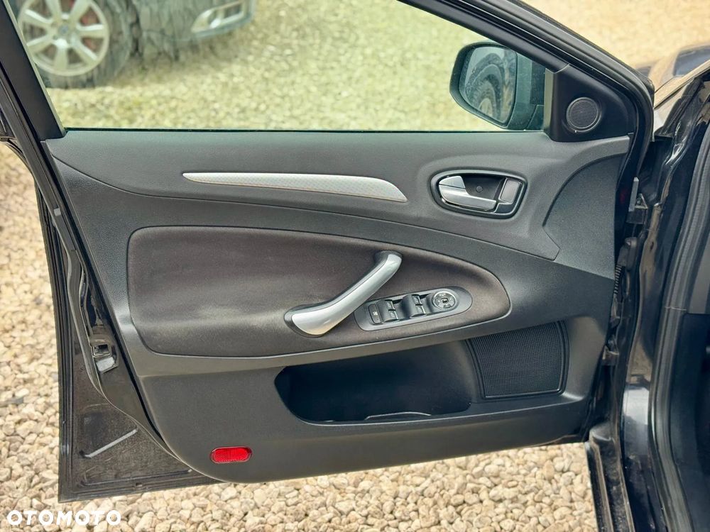 Ford Mondeo 2.0 FF Platinium X Plus (Titanium) - 13