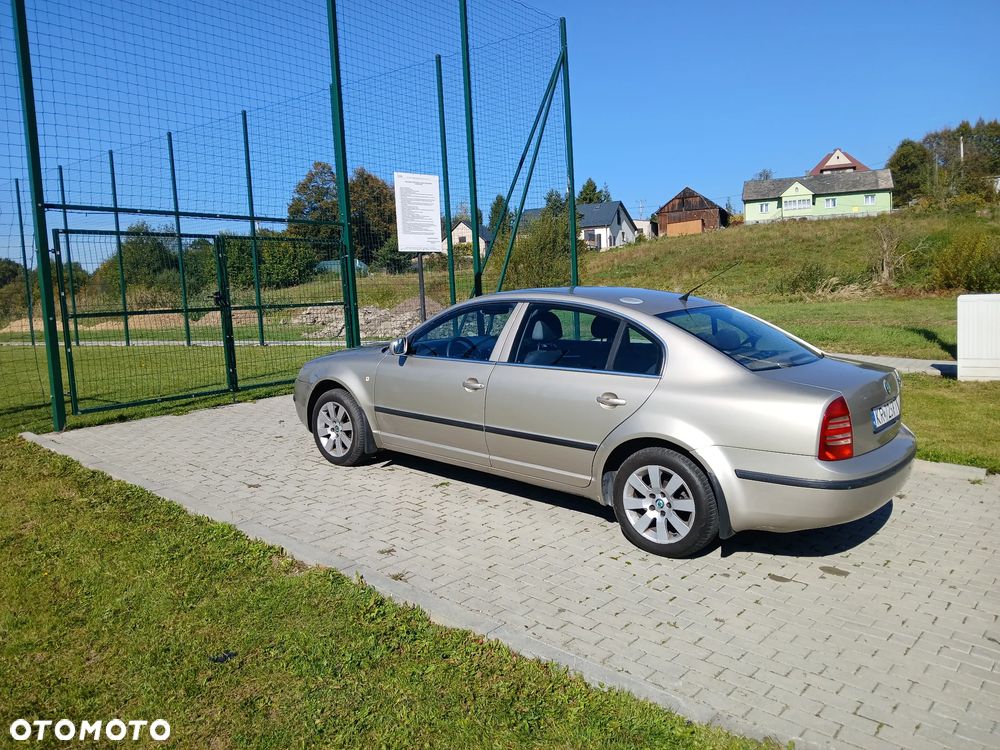 Skoda Superb - 18