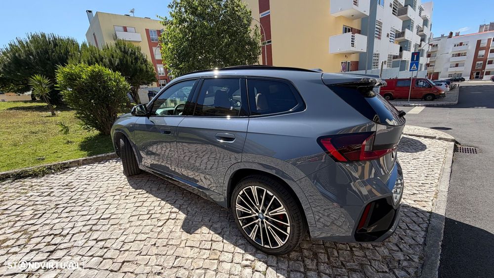 BMW iX1 - 2