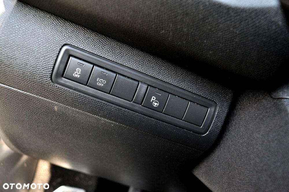 Peugeot 308 2.0 HDi Allure - 31