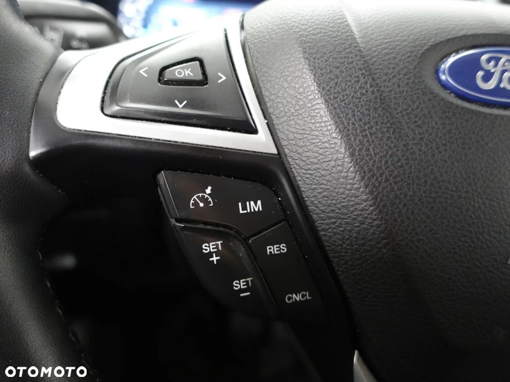 Ford S-Max 2.0 EcoBlue Titanium - 37