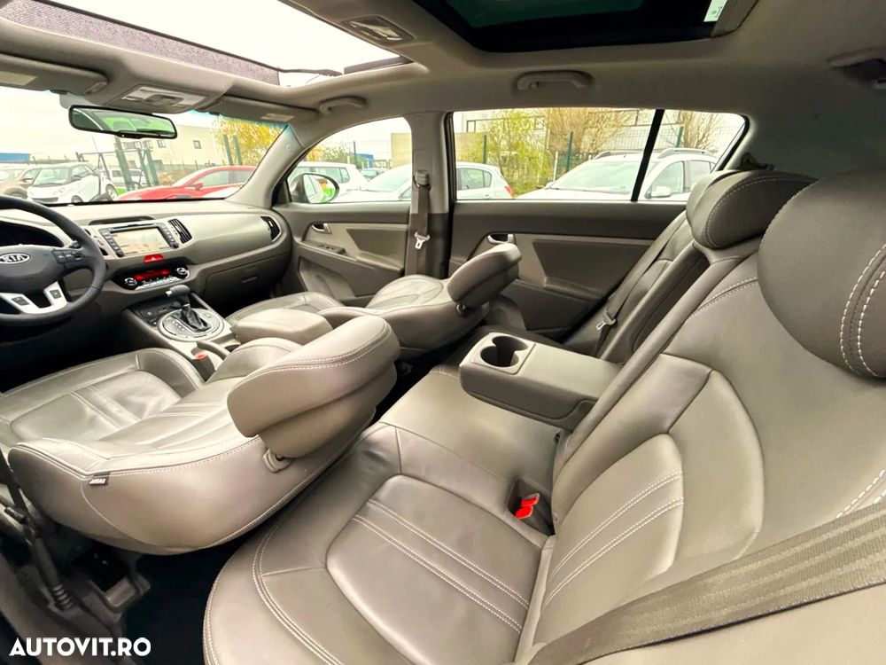 Kia Sportage 2.0 CRDI AWD Aut. Spirit - 27