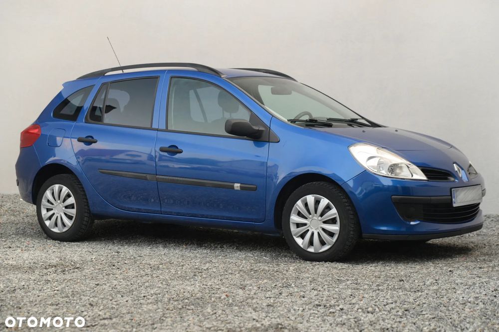 Renault Clio 1.2 16V Confort Privilege - 20
