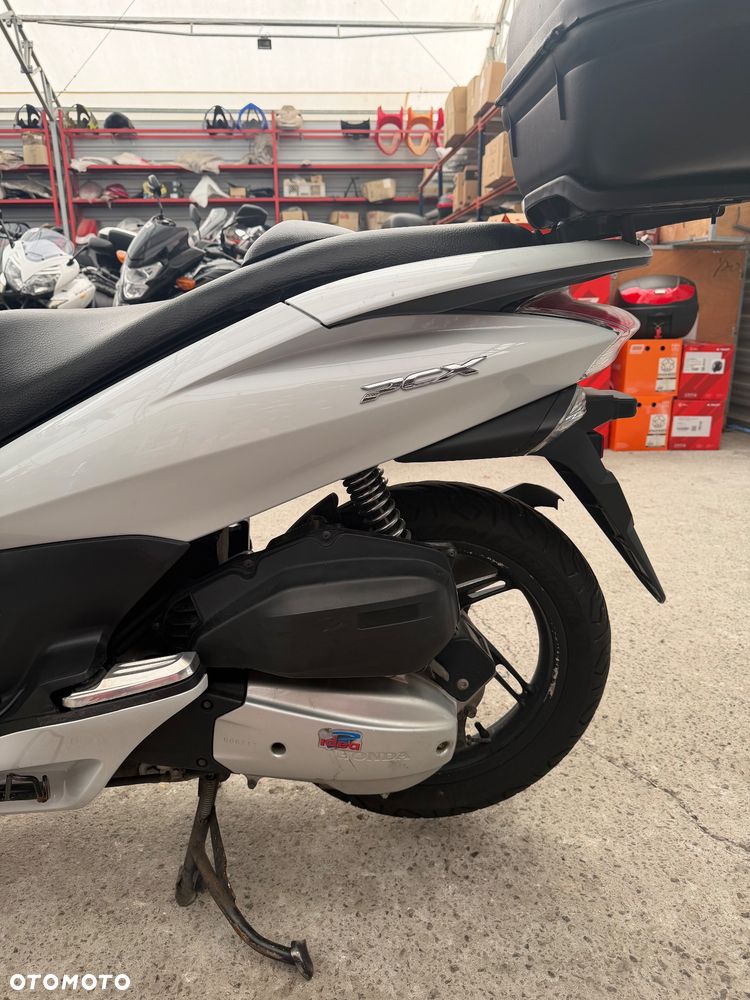 Honda PCX - 12