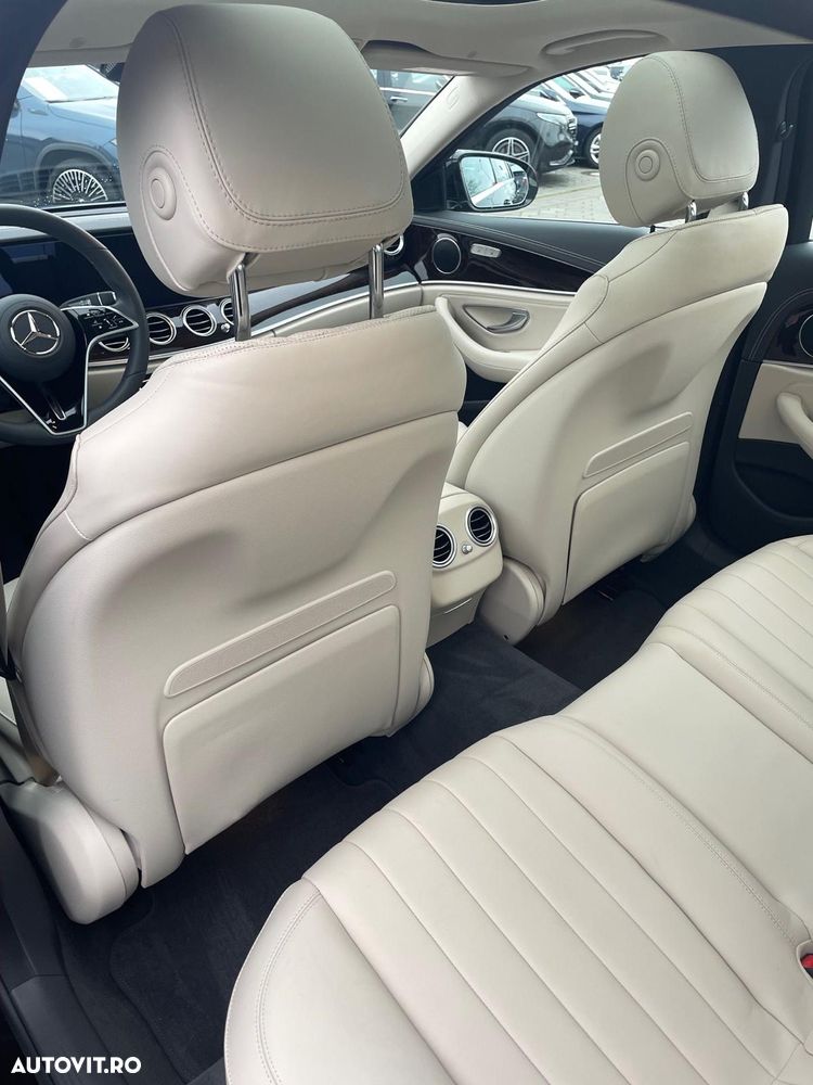 Mercedes-Benz E 300 de 4MATIC Aut. - 13