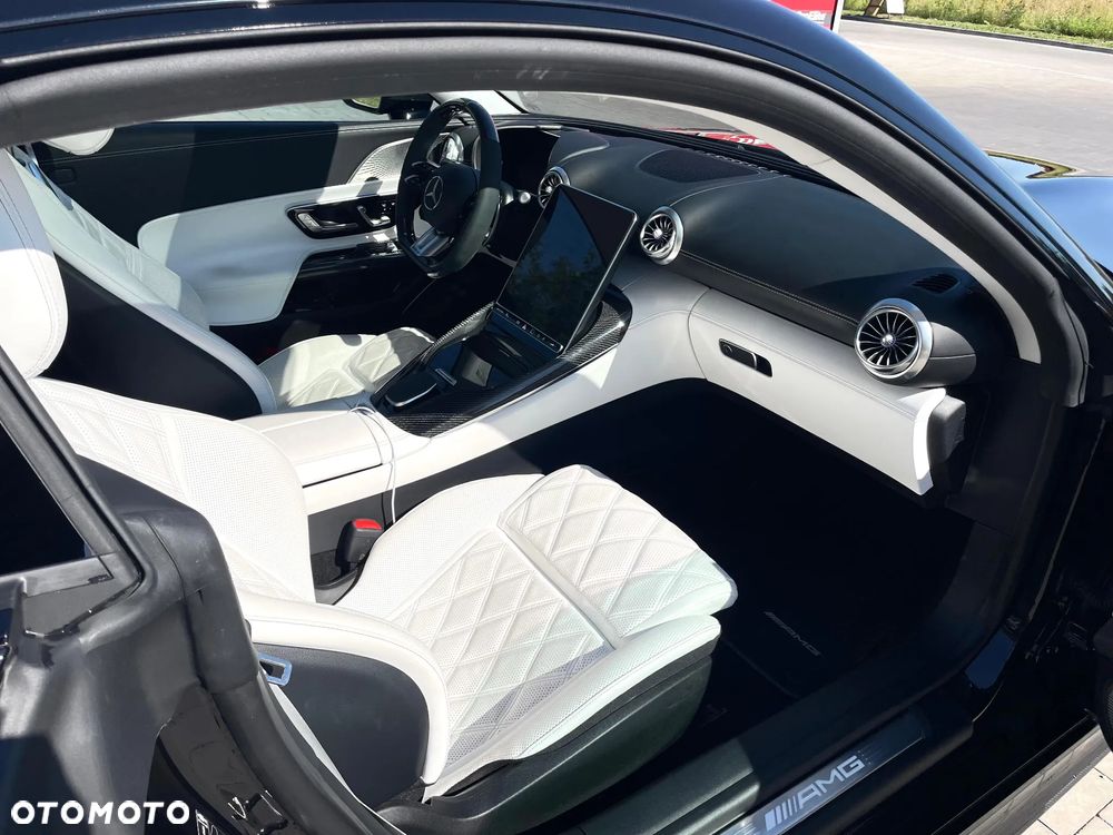 Mercedes-Benz AMG GT - 2