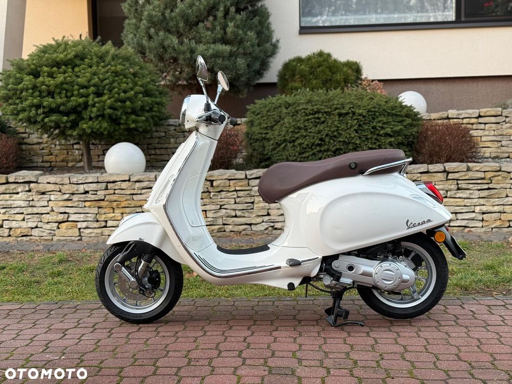 Piaggio Vespa - 1