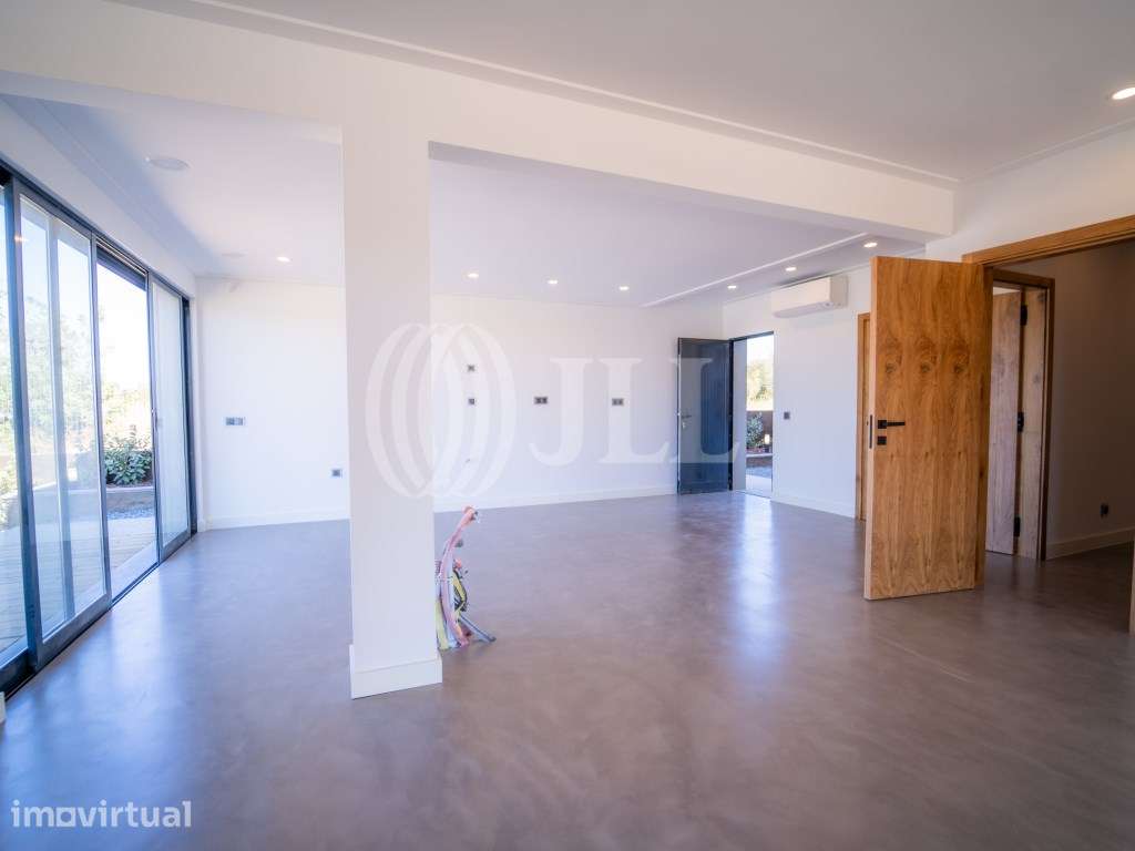 Moradia T5+2 com piscina, na Fonte Santa, Algarve - Grande imagem: 3/38