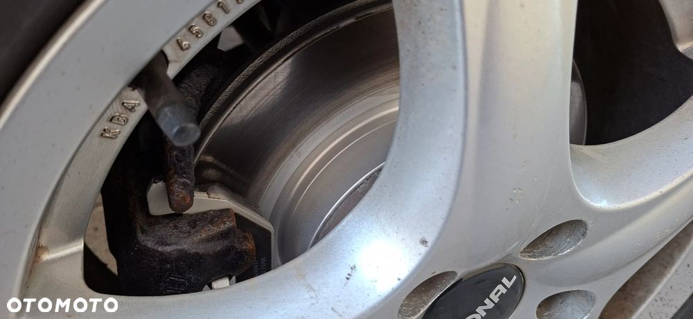 Audi A3 3-drzwiowe 1.6 Ambiente - 12