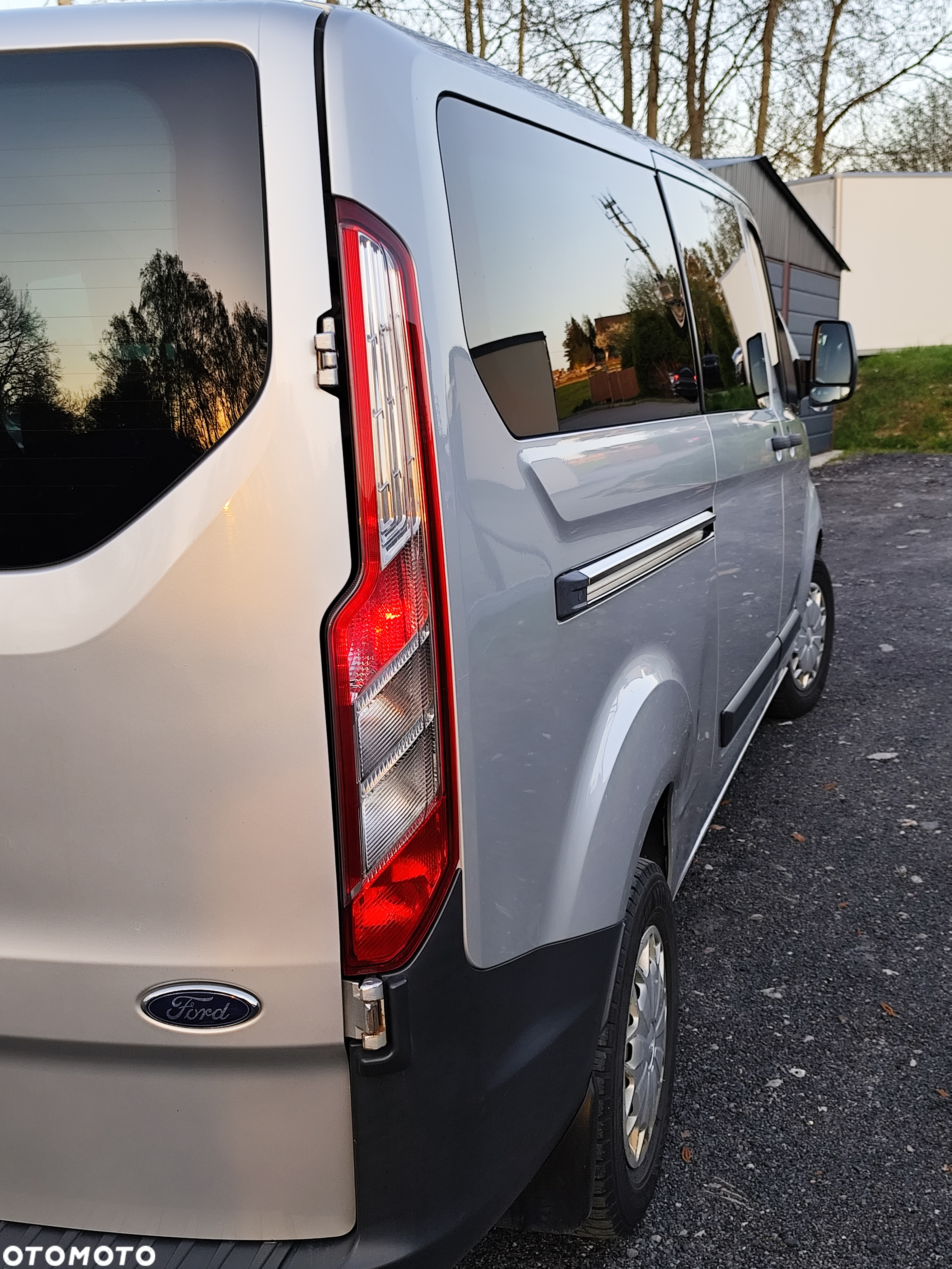 Ford Transit Custom 310 L2H1 Limited - 6