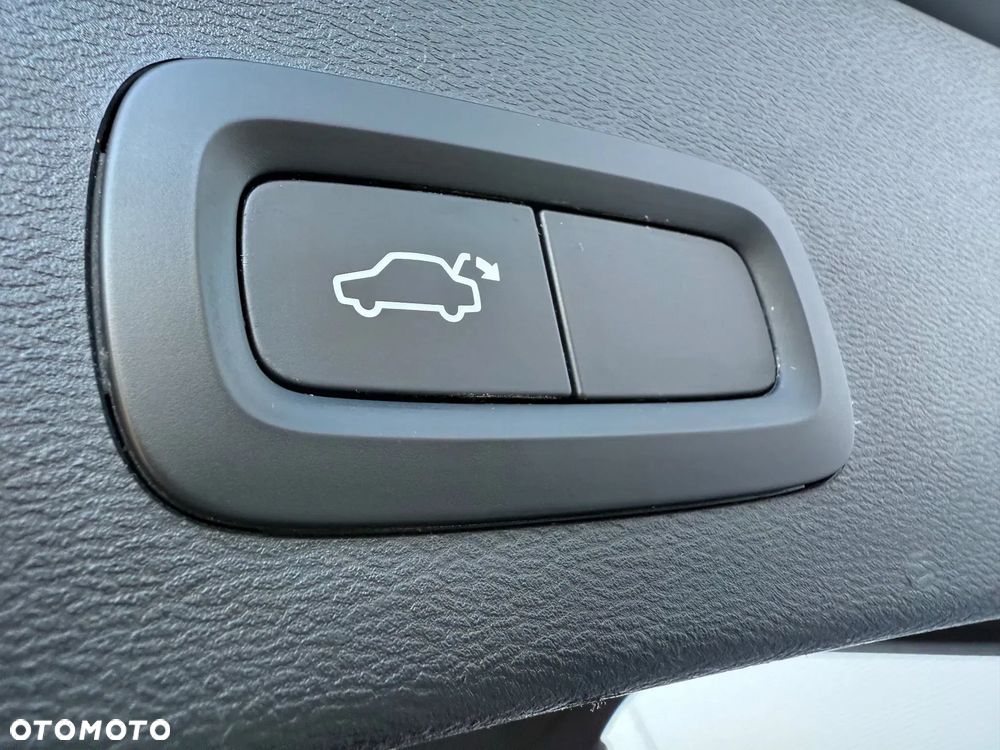 Volvo XC 40 T2 Momentum Core - 13
