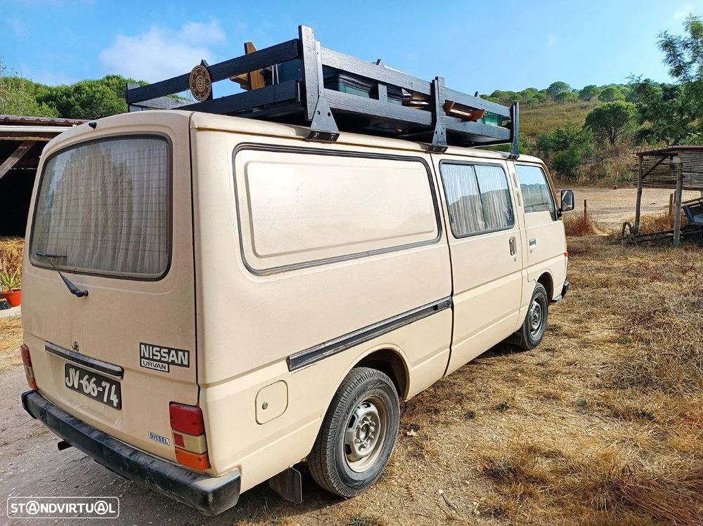 Nissan Urvan - 2