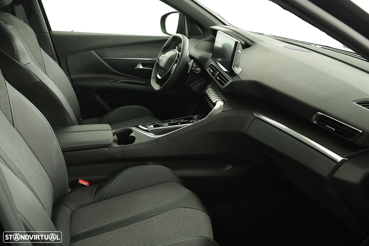 Peugeot 5008 1.2 PureTech Allure Pack EAT8 - 22