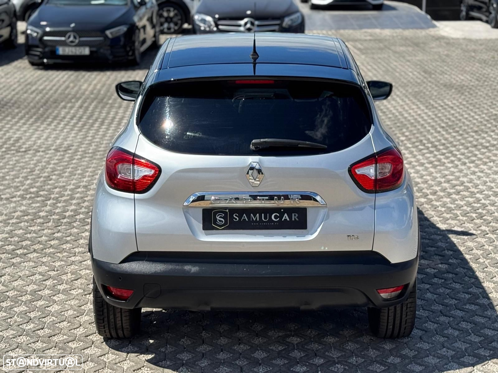 Renault Captur 1.2 TCe Exclusive EDC - 14