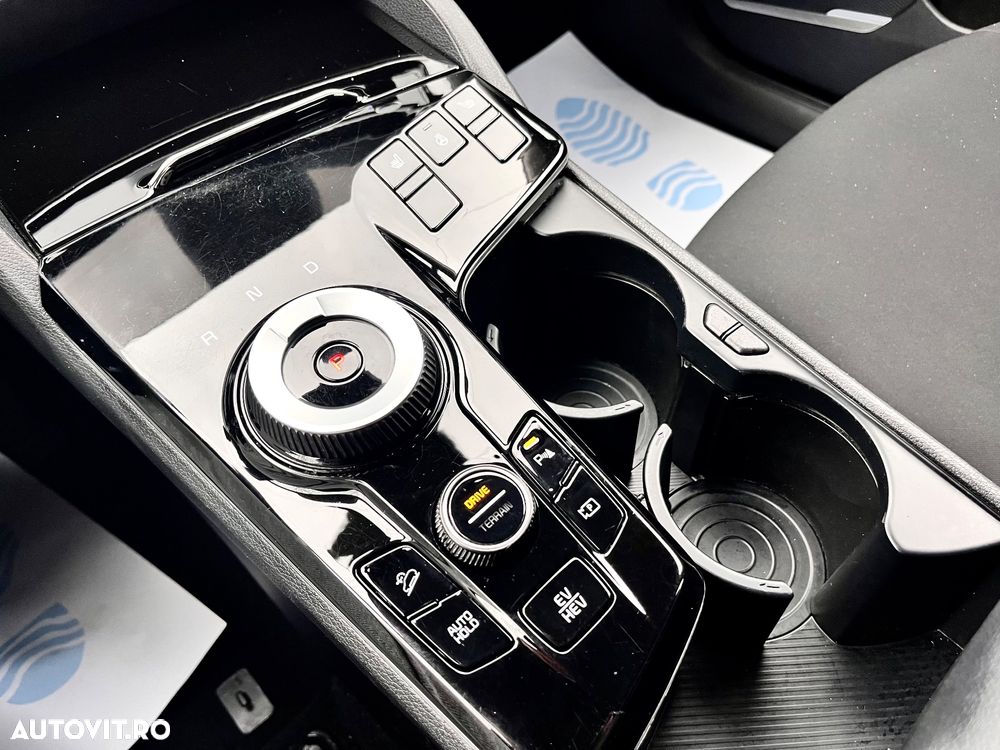 Kia Sportage 1.6 T-GDI AWD Plug-in Hybrid Paket Spirit - 35