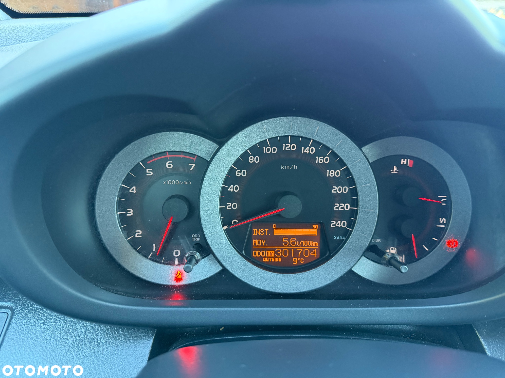 Toyota RAV4 - 6