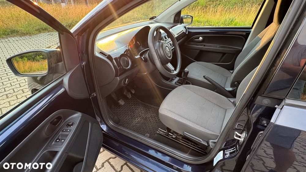 Volkswagen up! - 11