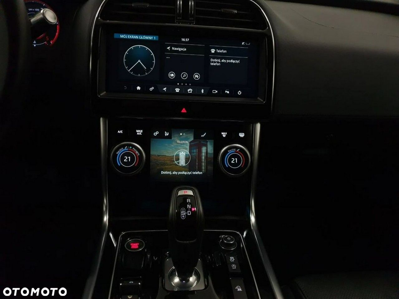 Jaguar XE 2.0 D180 SE - 31