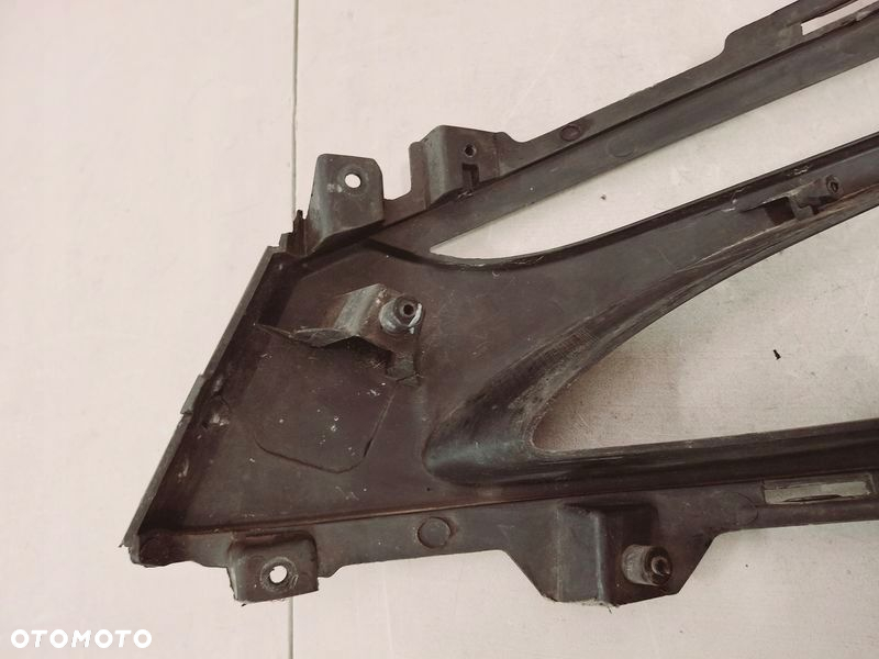 KIA OPTIMA III 3 RAMKA HALOGENU ZDERZAKA PRAWY PRZÓD 86552-2T020 - 9