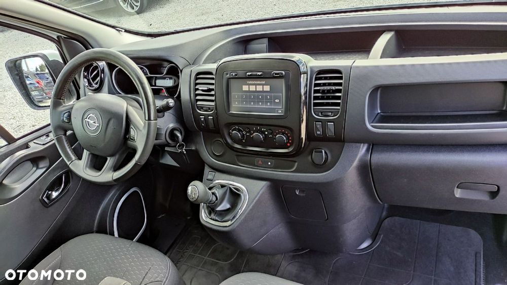 Opel Vivaro - 6