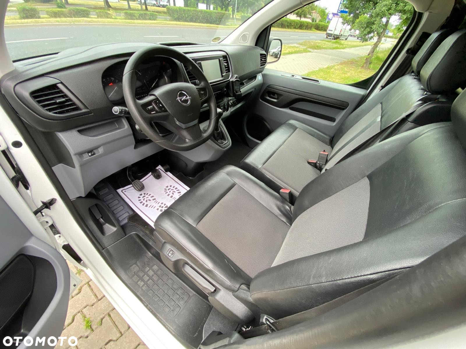 Opel VIVARO L2 NAWIGACJA BEZWYPADKOWY 37.900 PLN netto - 24