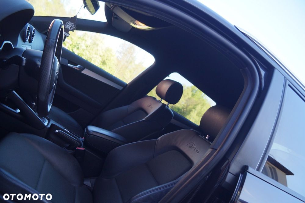 Audi A3 Sportback 1.6 FSI S line Sportpaket plus - 21
