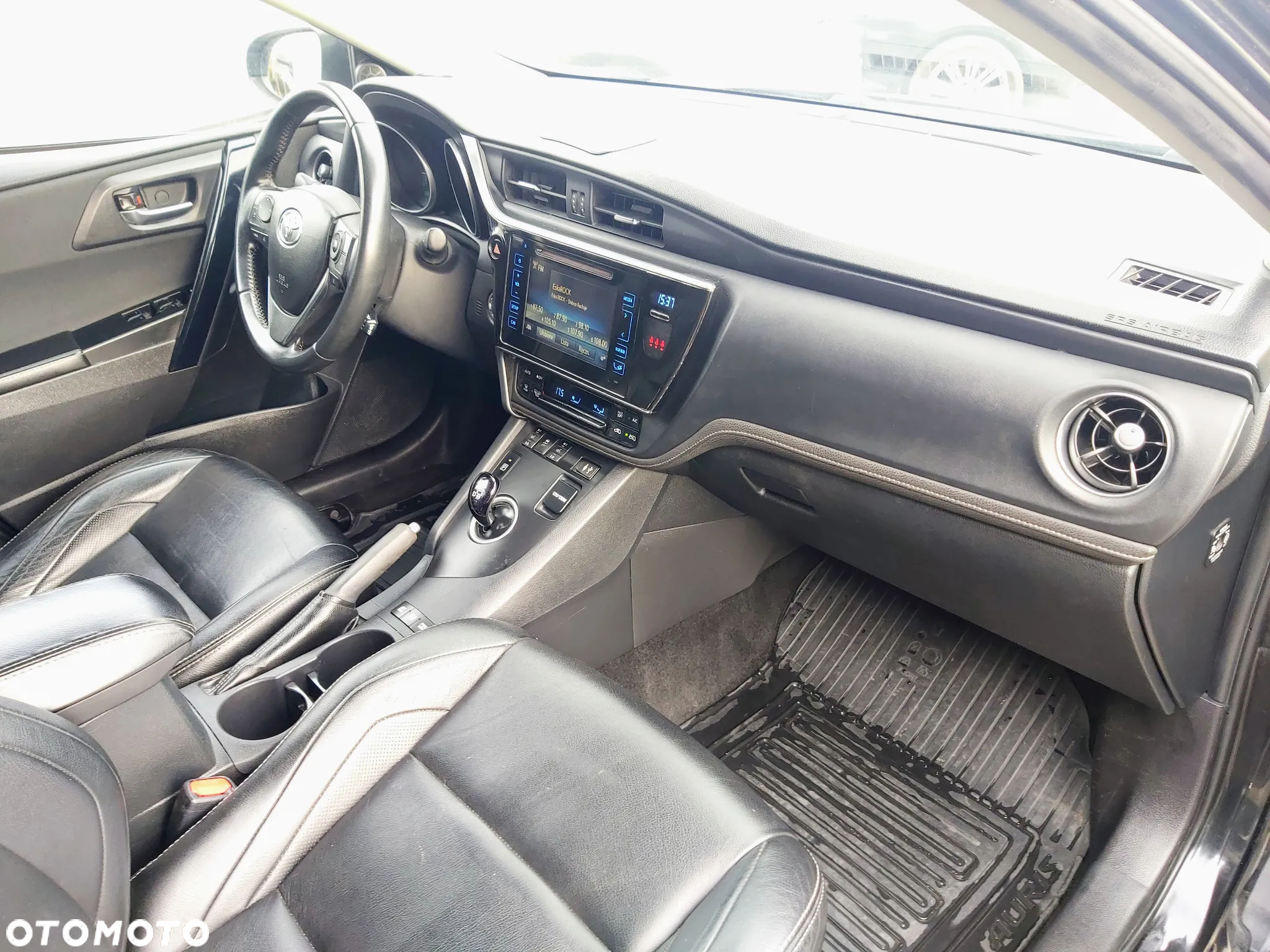 Toyota Auris 1.8 VVT-i Hybrid Automatik Executive - 26