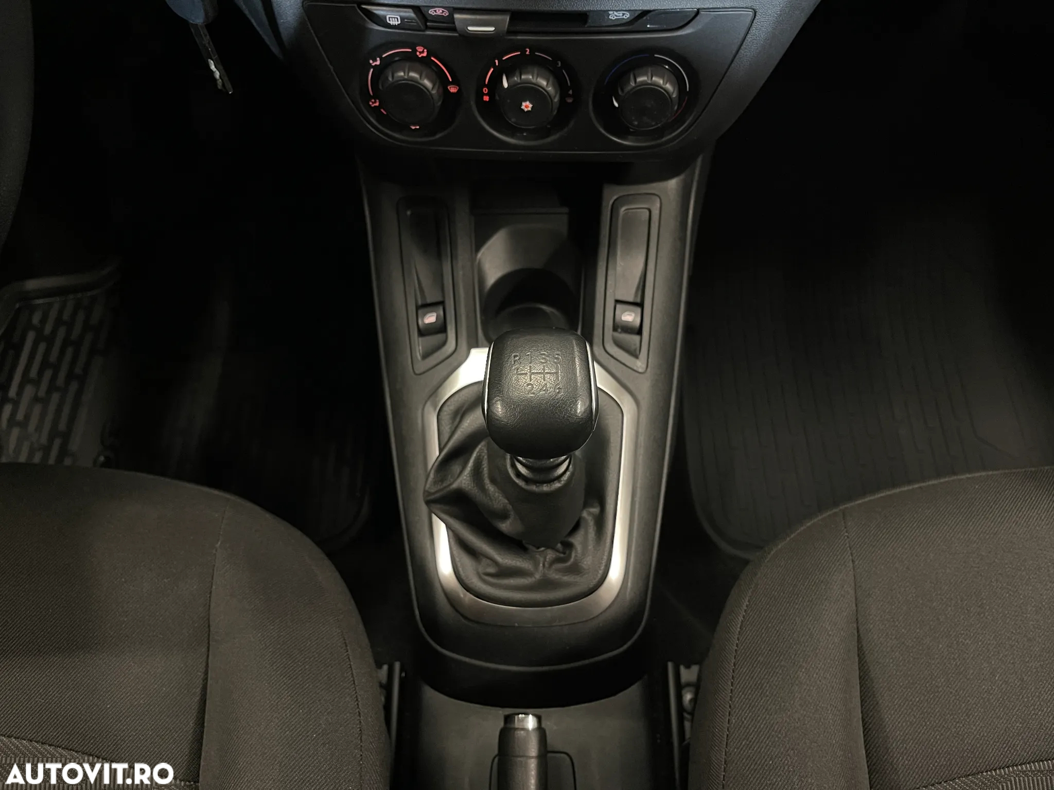 Peugeot 301 1.5 BlueHDI FAP Active - 20