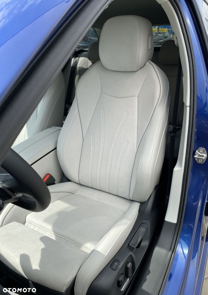 Volkswagen Passat Variant 1.5 TSI ACT mHEV Elegance DSG - 15