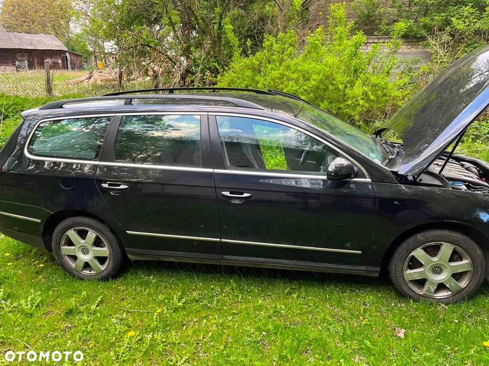 Volkswagen Passat - 4