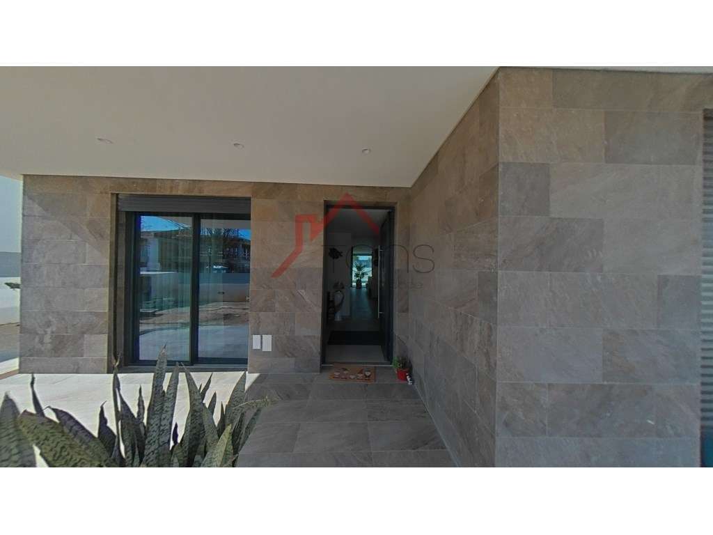 Moradia V4 - Grande imagem: 4/60