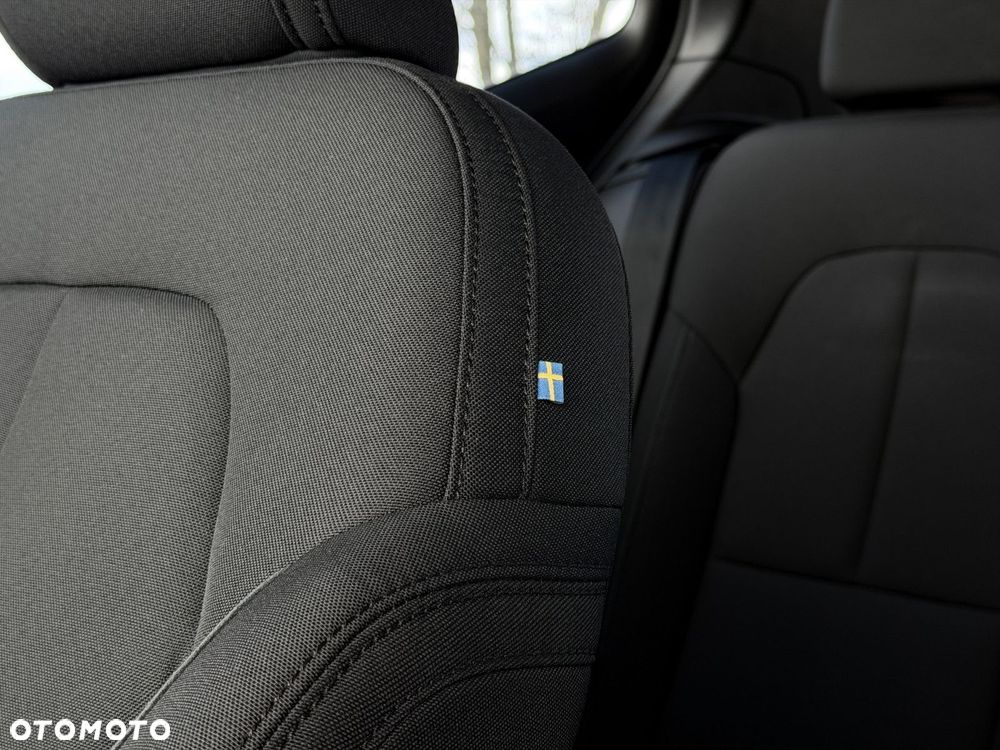 Volvo XC 40 - 32