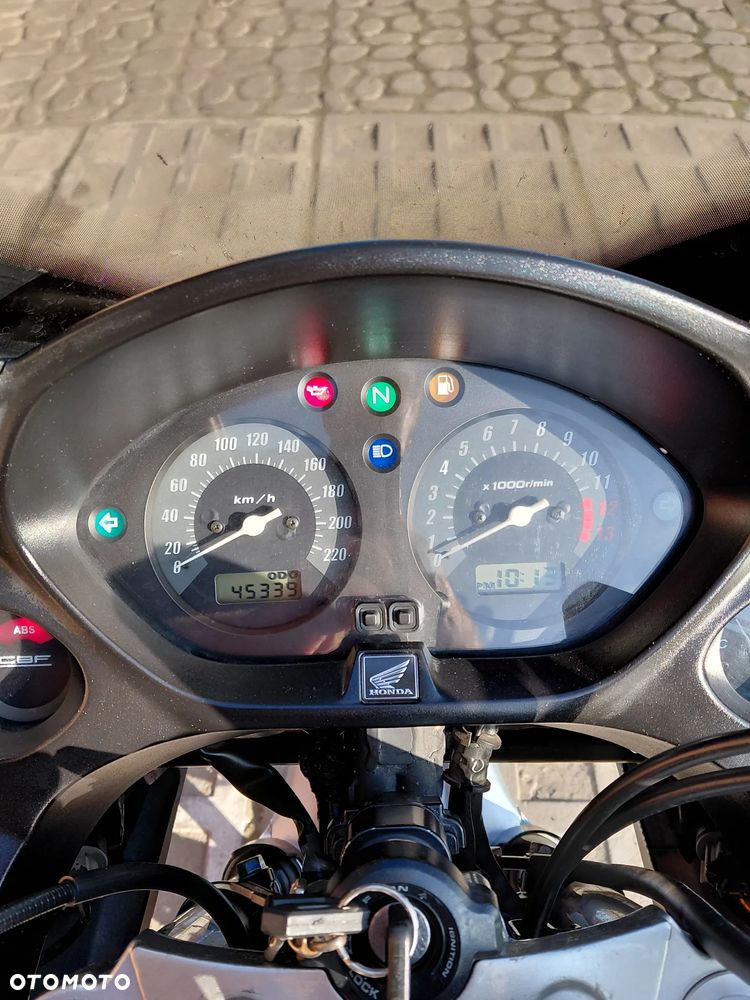 Honda CBF - 20