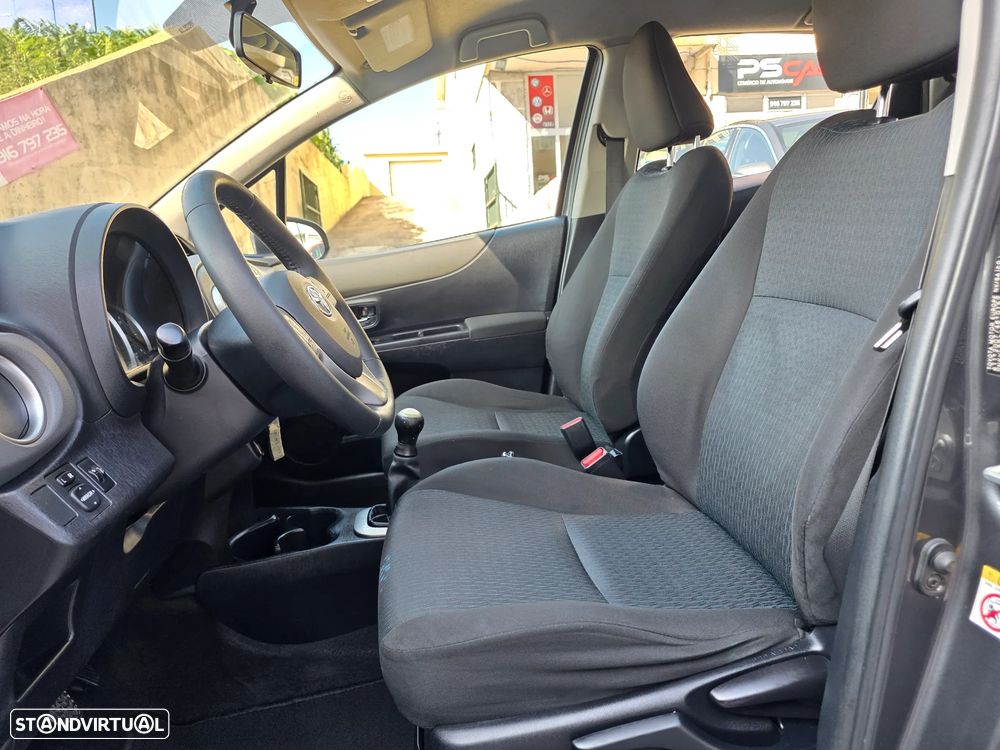 Toyota Yaris 1.0 VVT-i Comfort+P.Style - 9