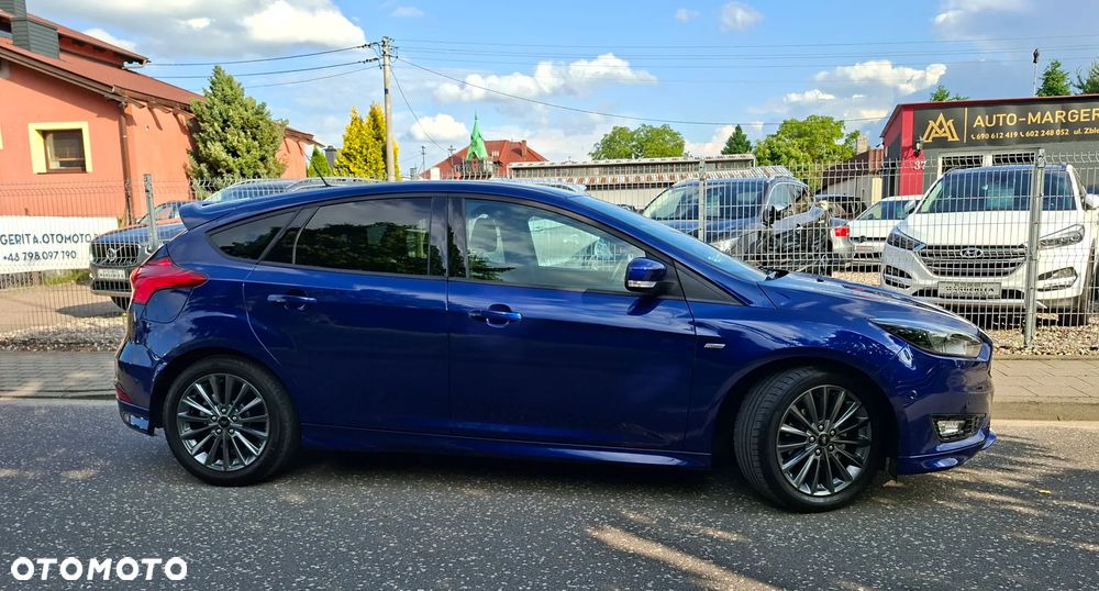 Ford Focus 1.5 EcoBlue Start-Stopp-System ST-LINE - 38
