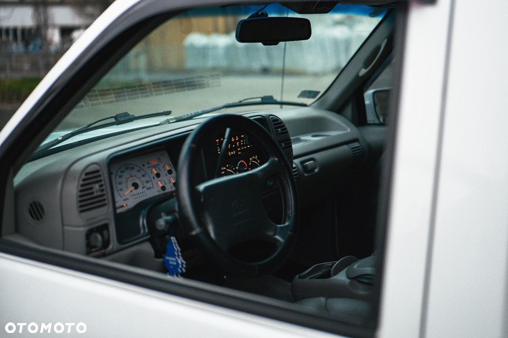 Chevrolet Suburban - 16