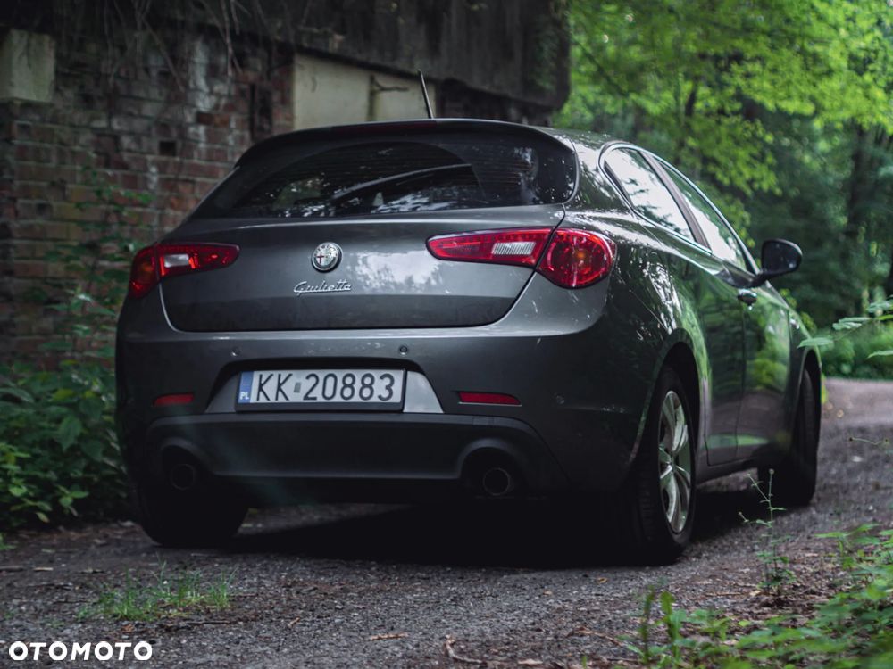 Alfa Romeo Giulietta 2.0 JTDM Distinctive - 4