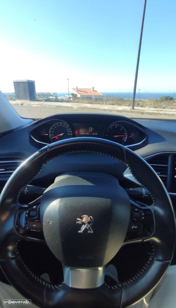Peugeot 308 SW - 8